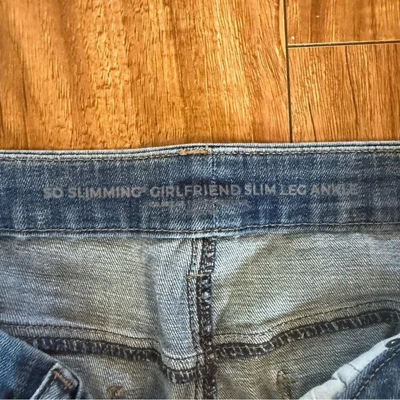 CHICOS Women’s Blue Girlfriend So Slimming Slim Ankle Jeans Size 0.5 (6) - Picture 5 of 13